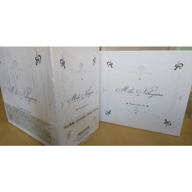 中山美穂 Complete SINGLES BOX