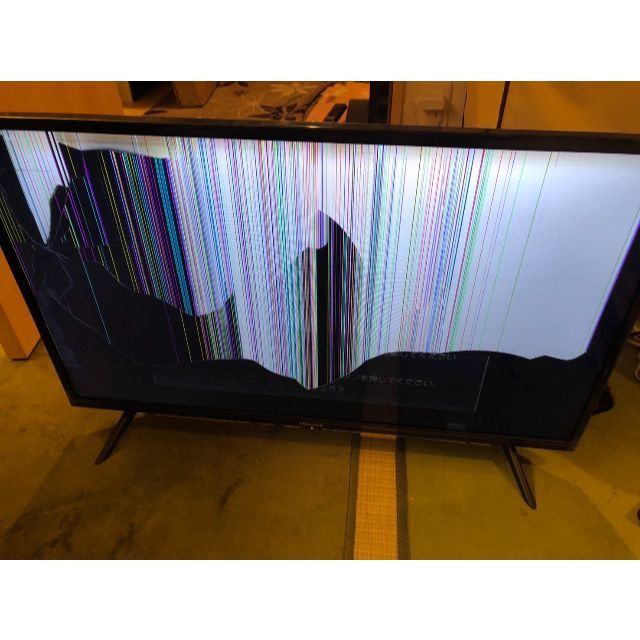 液晶割れ ハイセンス HISENSE 32A45G 2021年 テレビ 修理の通販 by う