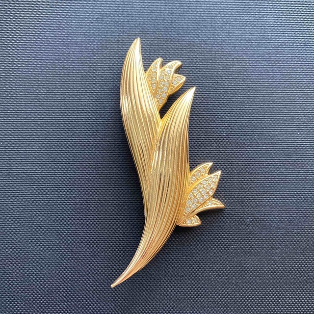 Christian Dior - Christian Dior ブローチの通販 by kimi's shop