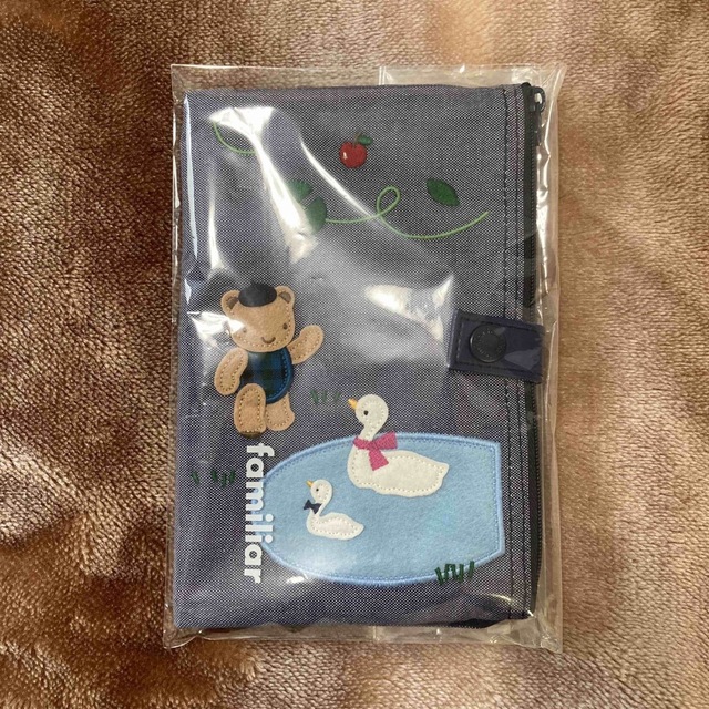 familiar - 【新品 タグ付き】ファミリア マルチポーチの通販 by みな