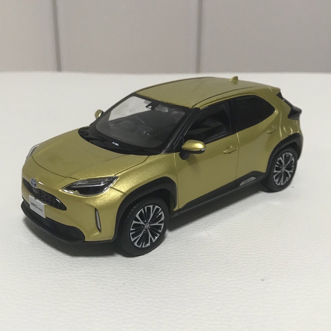 トヨタ - トヨタ ヤリスクロス ミニカーの通販 by だだだ's shop