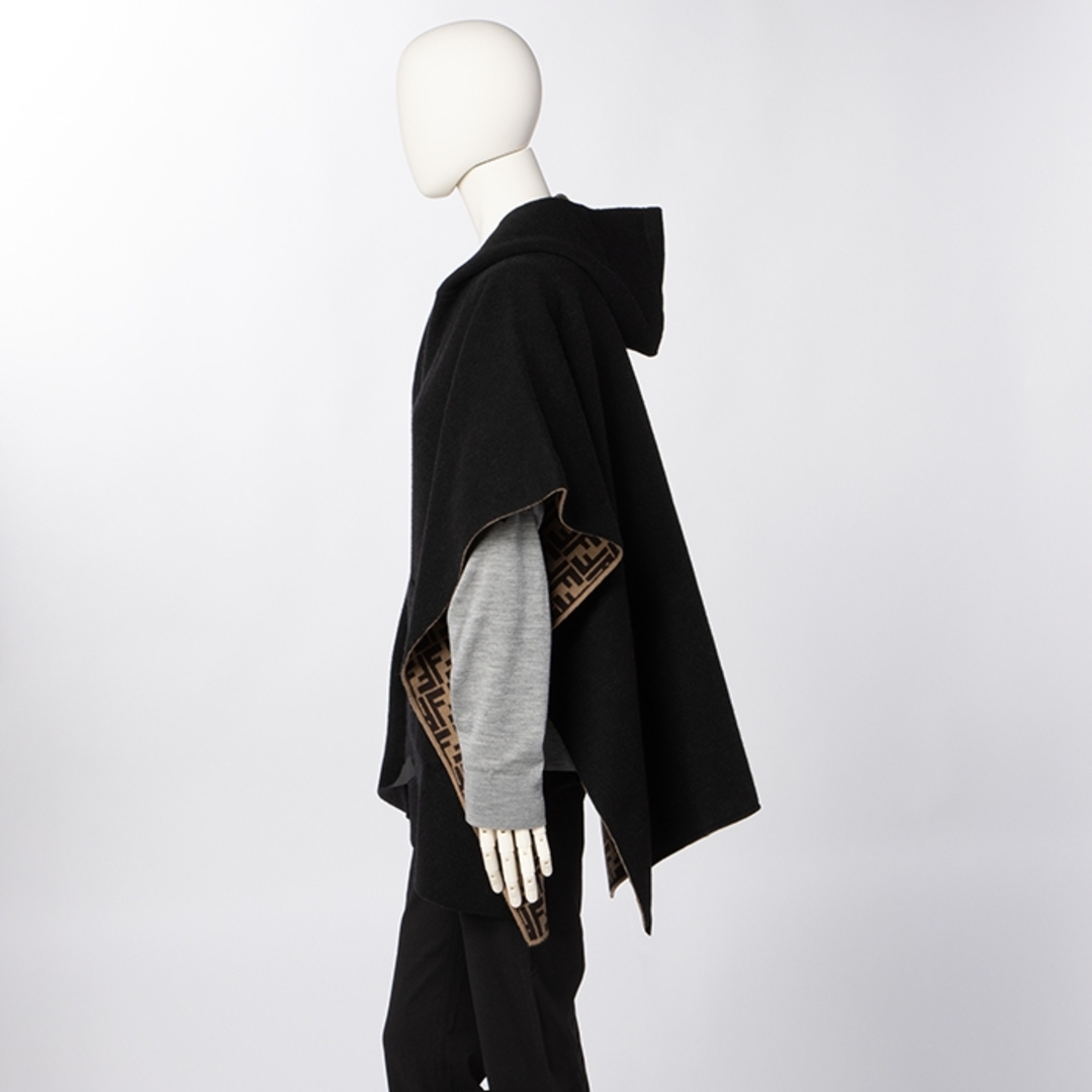 FENDI - フェンディ FENDI 【大人もOK】キッズ ケープ リバーシブル FF