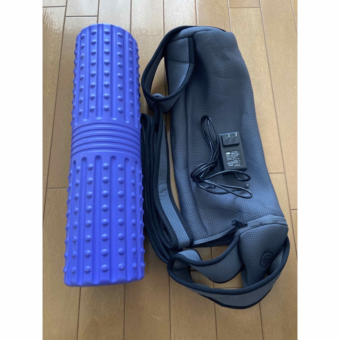 Naipo 振動フォームローラーの通販 by しほ's shop｜ラクマ