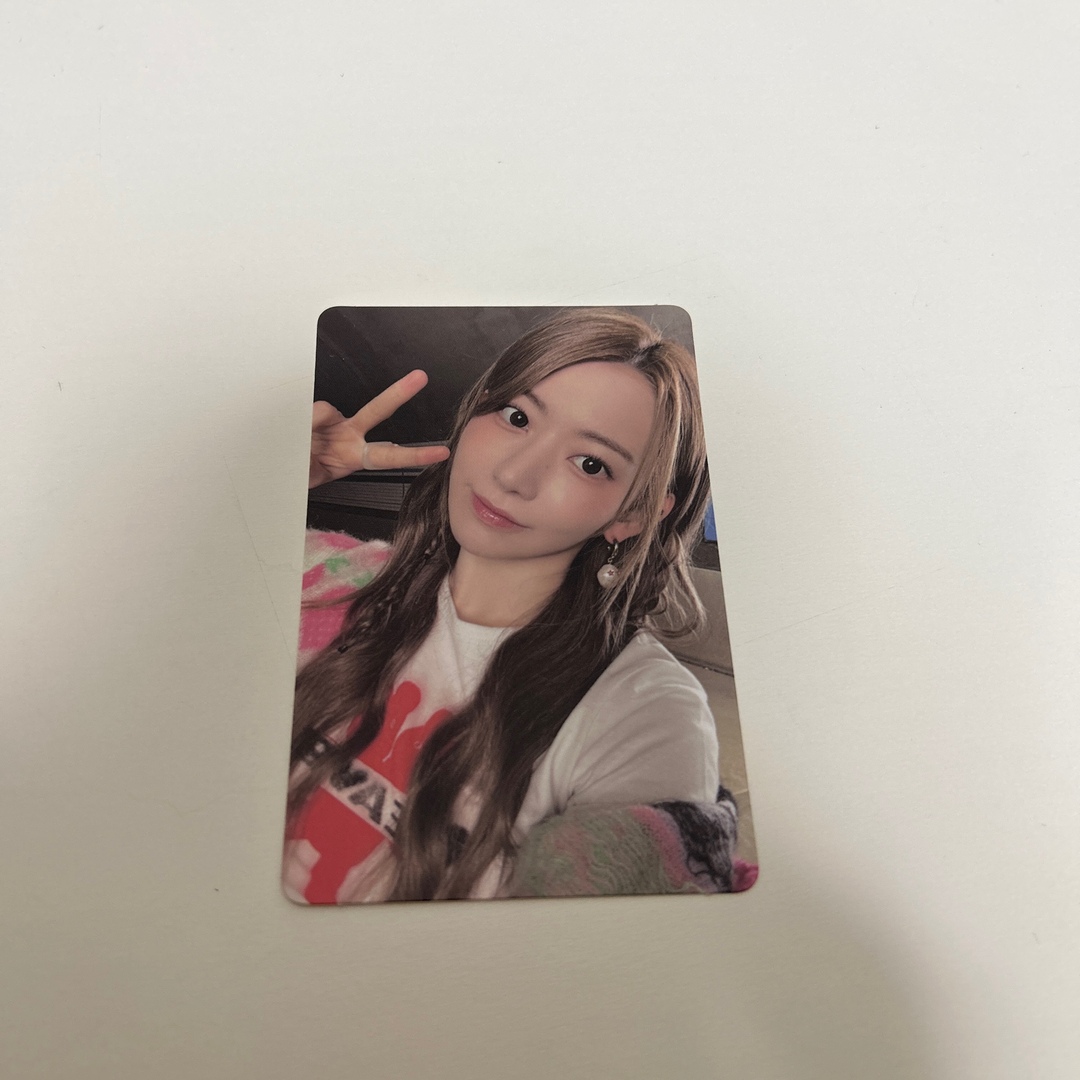 LE SSERAFIM 宮脇咲良 直筆サイン入り トレカ ラキドロ サクラ