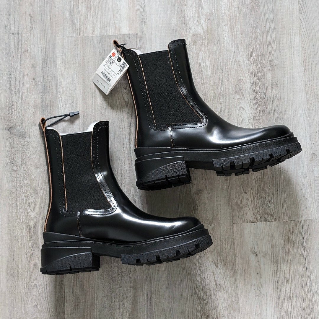 ZARA - ZARA リアルレザートラックソールアンクルブーツ 39サイズの