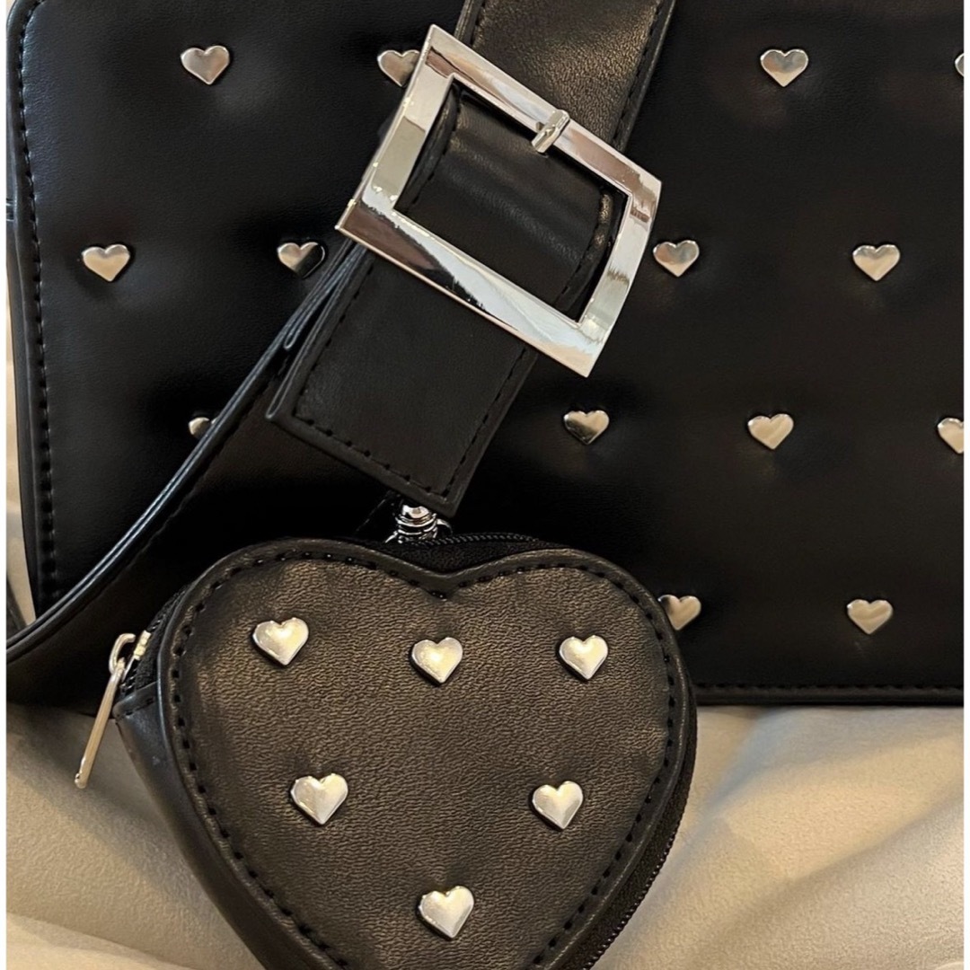 épine - 週末限定値下》epine ハートスタッズショルダーバッグの通販