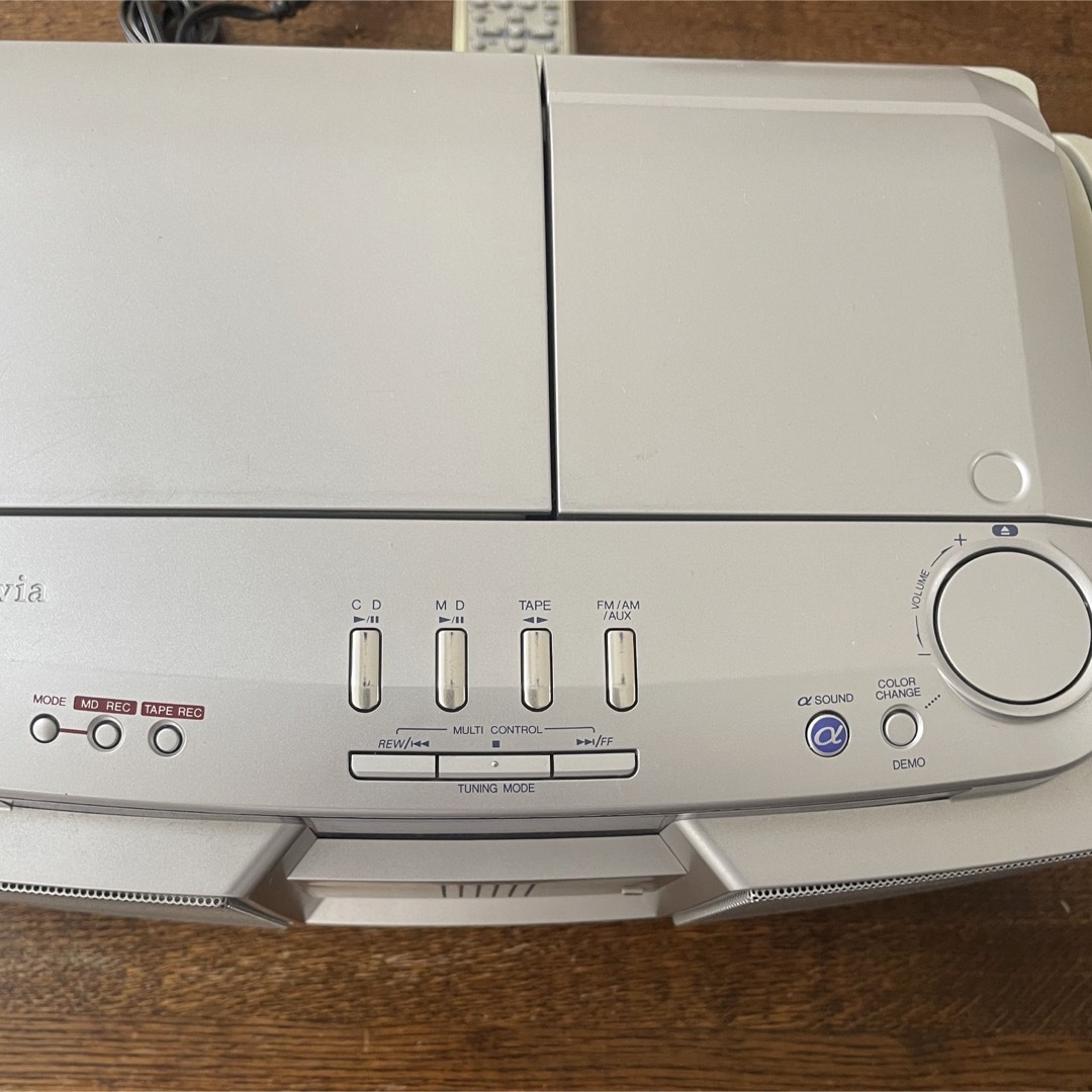 Victor - ビクター JVC RC-T1MD-S CD-MDポータブルシステム クラビア
