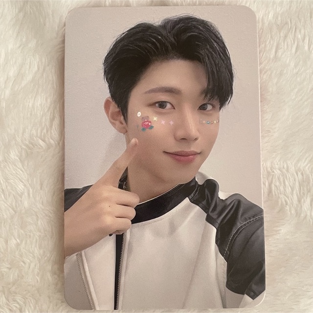 xikers ヒョヌの通販 by ⭐︎在庫確認お願いします。｜ラクマ