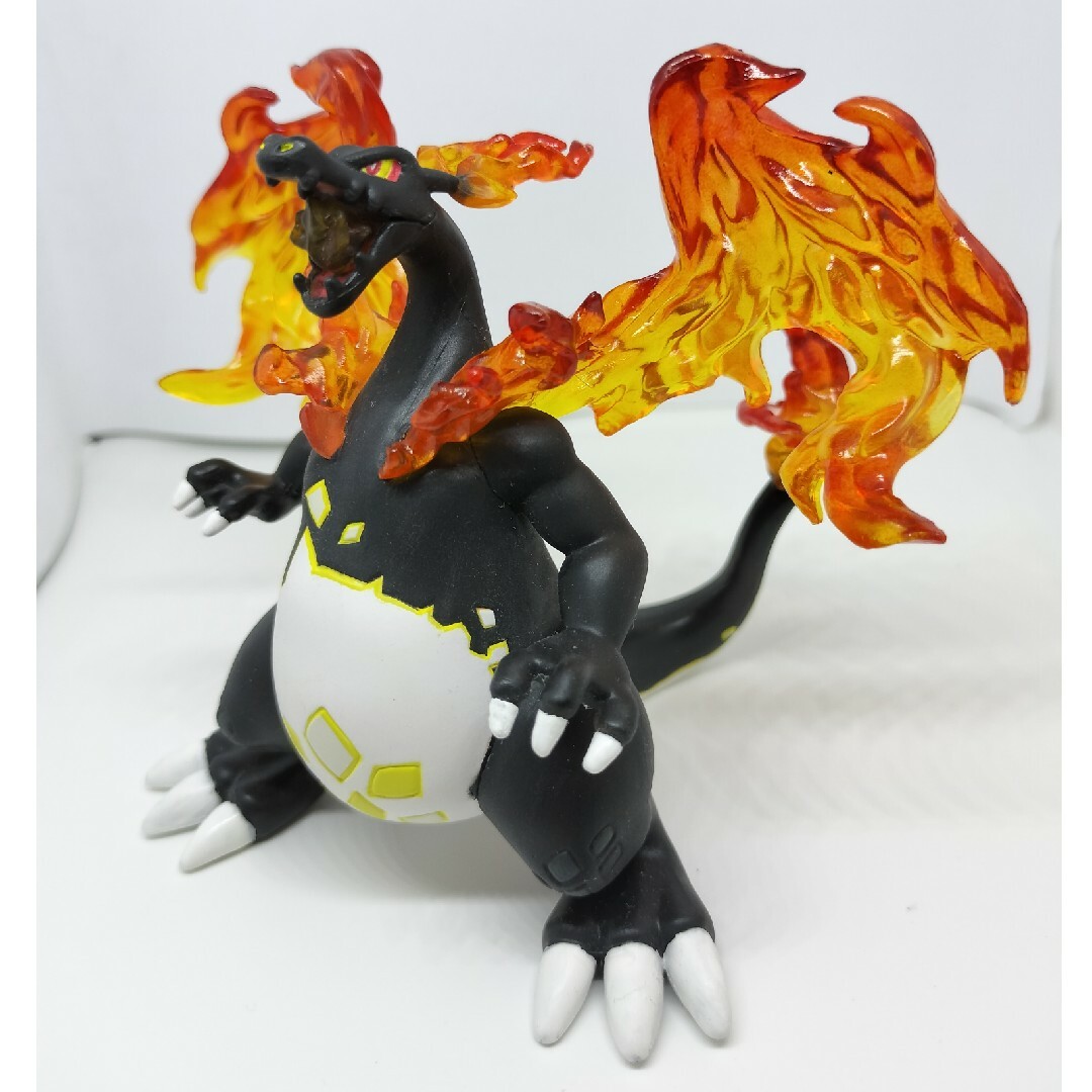 モンコレ キョダイマックスリザードン 色違いの通販 by そら's shop