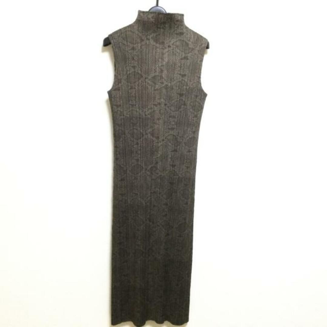 PLEATS PLEASE ISSEY MIYAKE - プリーツプリーズ ワンピース サイズ4