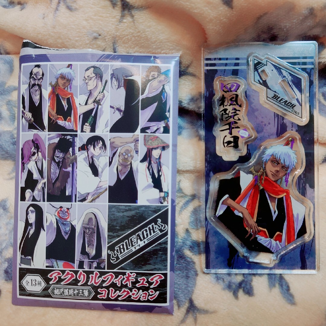 BLEACH 初代護廷十三隊 四楓院千日 アクリルフィギュアの通販 by らる