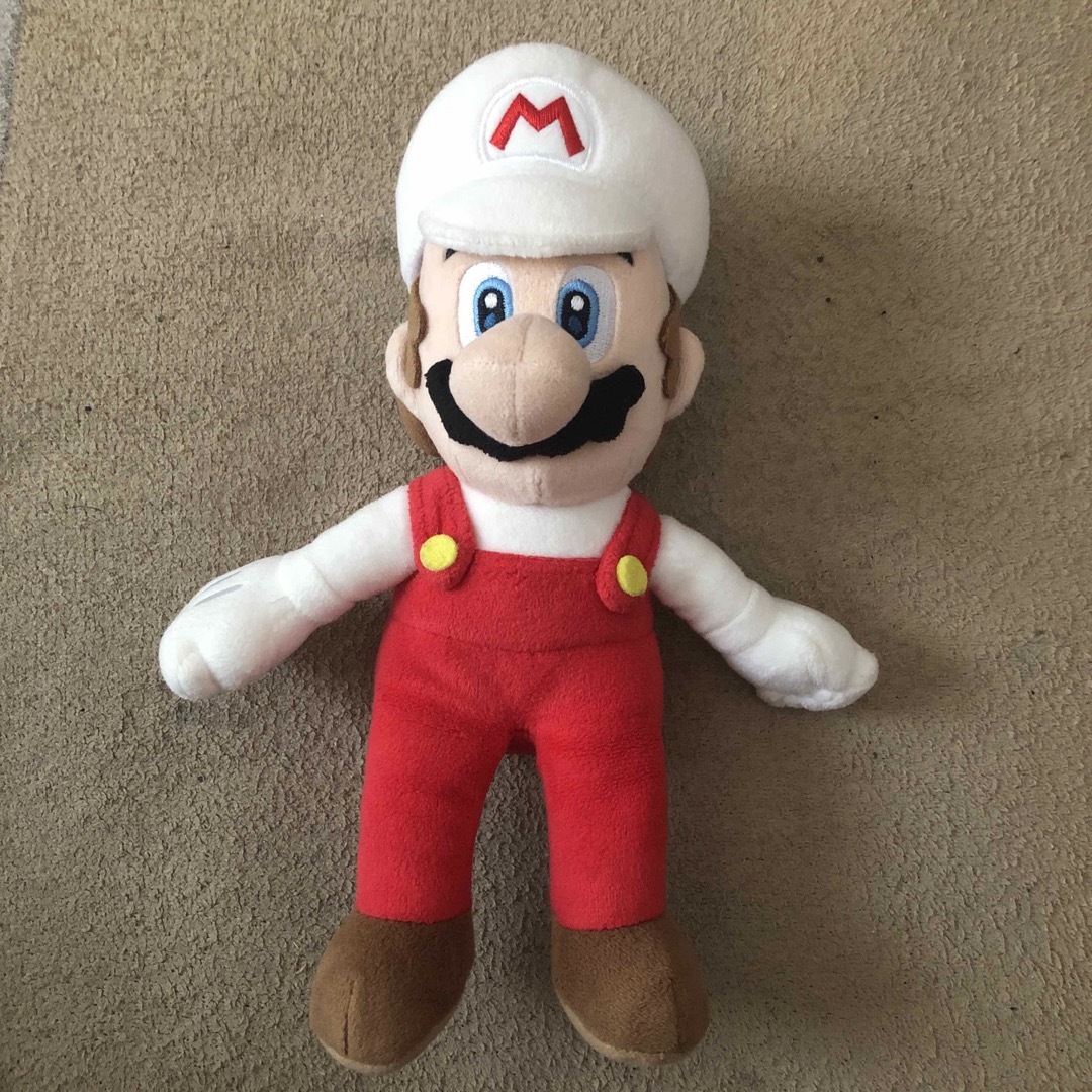スーパーマリオ ファイヤーマリオ ぬいぐるみの通販 by アヤナオ's