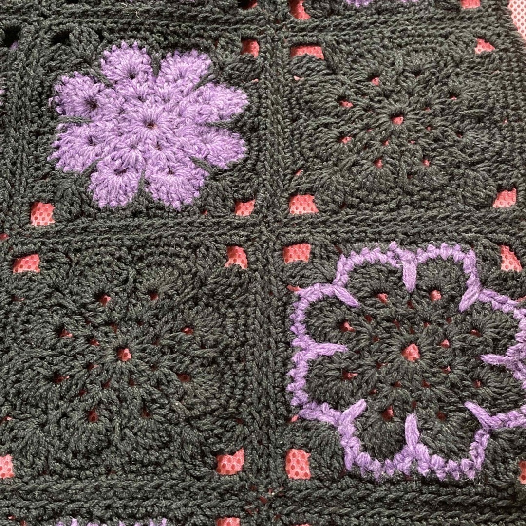 寄付対象品）ハンドメイド 多色アフリカンフラワー マルチカバー