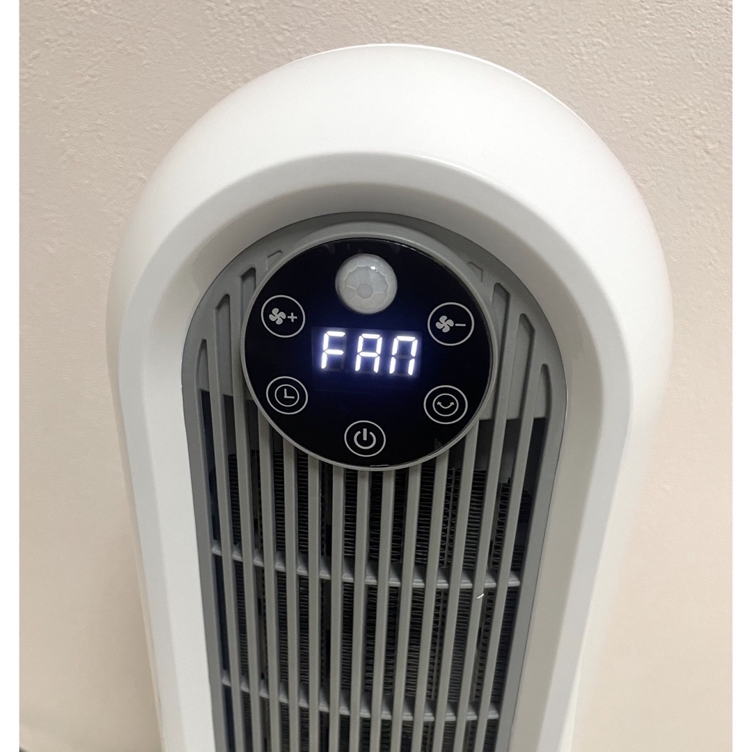 セラミックファンヒーター【激安・最安値・新品^ ^】の通販 by