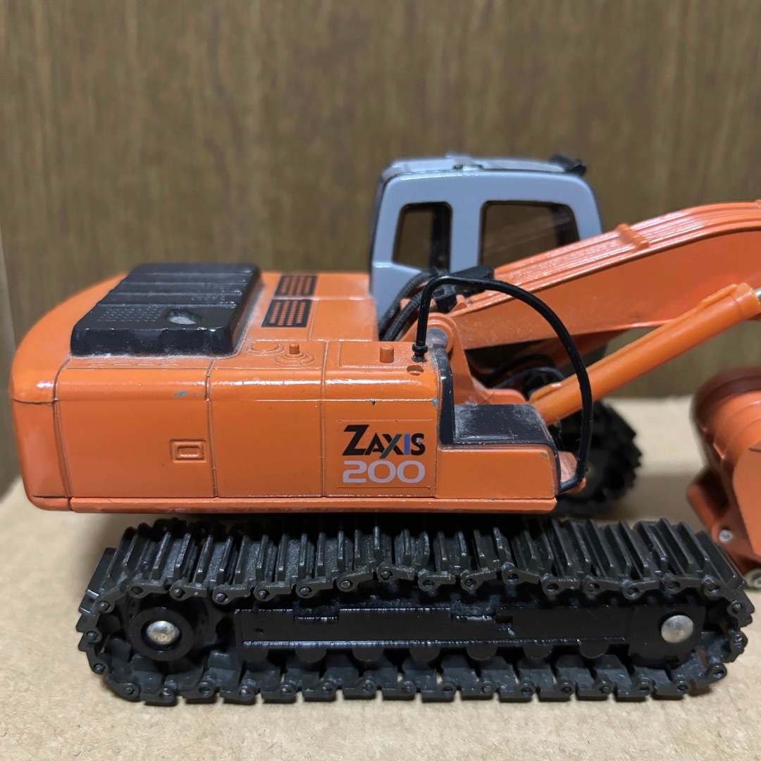 日立 - ZAXIS200 1/40 日立建機 HITACHI 重機 ユンボの通販 by 127