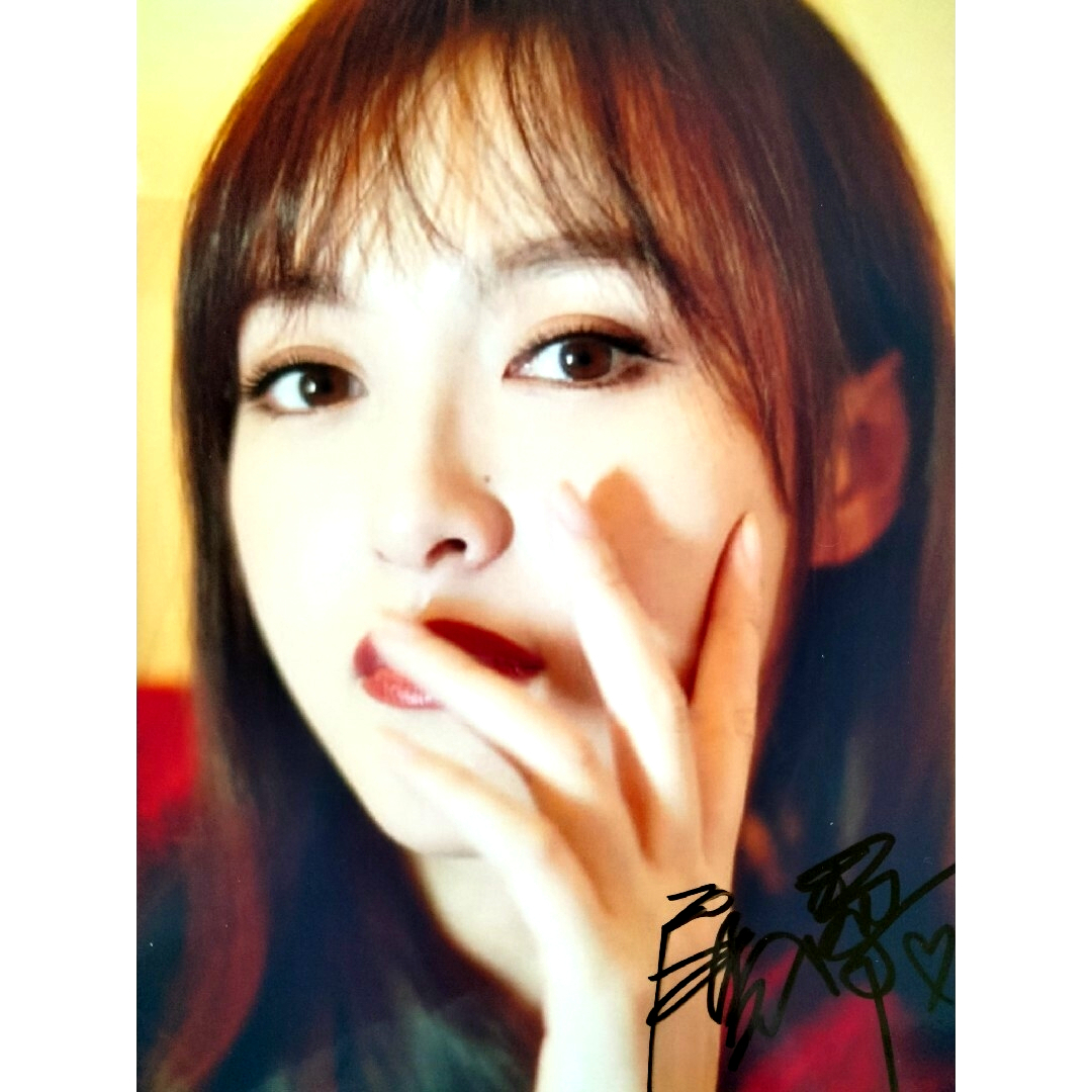 ティファニー・タン直筆サイン入り超大型写真…Tiffany Tangの通販 by