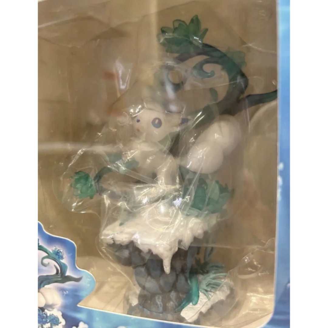 ポケモン ロコン アローラロコン フィギュア 海外限定の通販 by