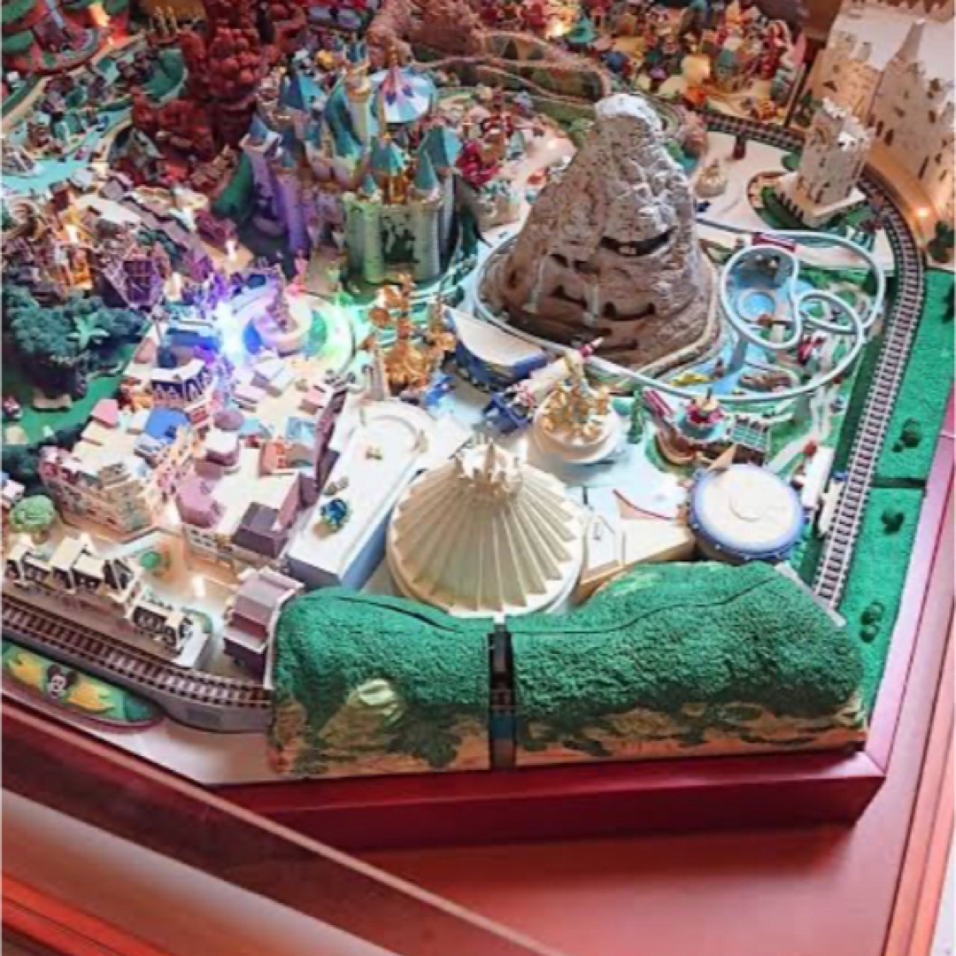 Disney - カリフォルニアディズニー ジオラマの通販 by yuuki..n's