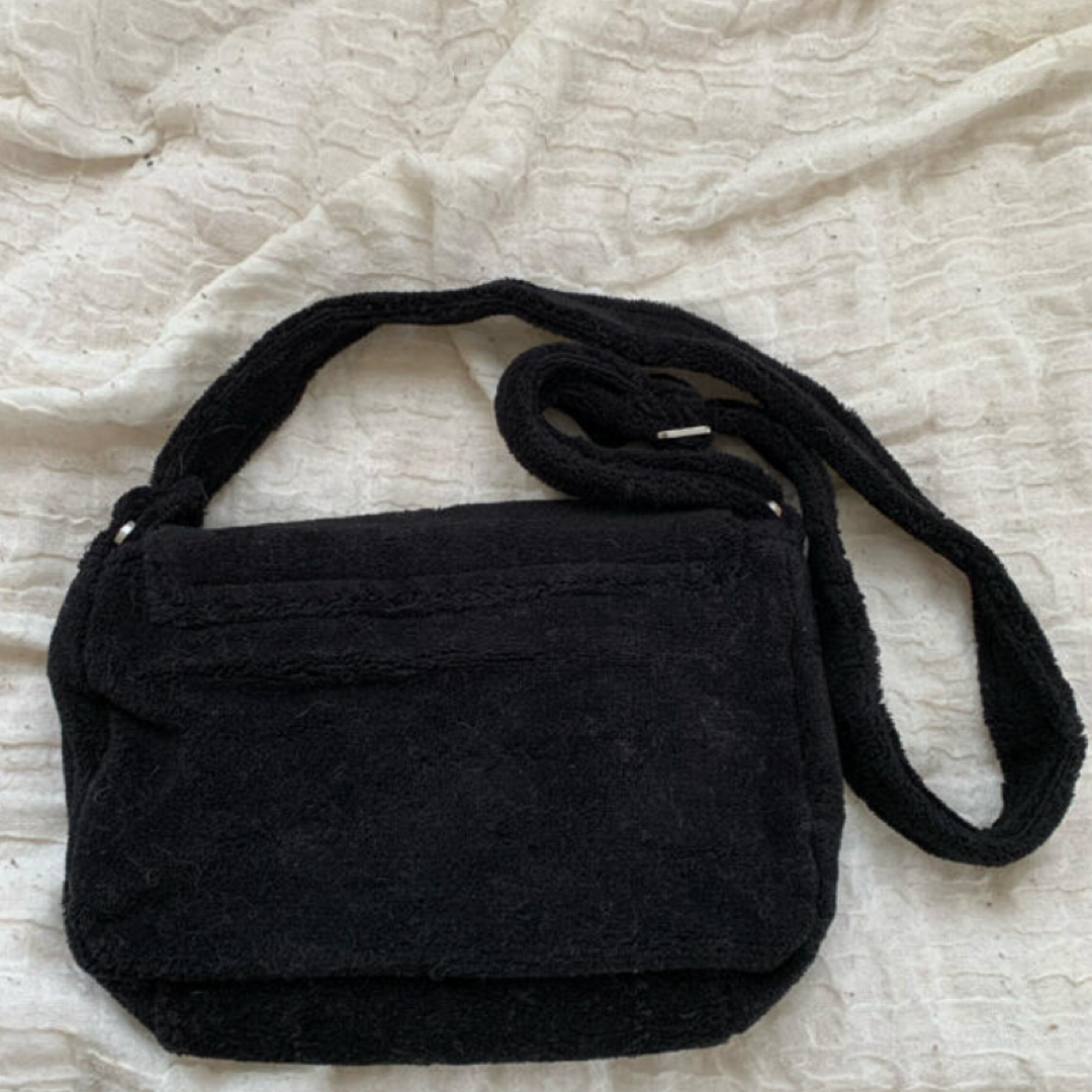 CHANEL - シャネル ショルダーバッグ期間限定値下げ中の通販 by M