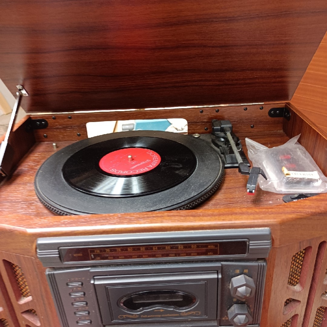 昔の木製コンポ[レコード'ラジオ]の通販 by [わらし堂]｜ラクマ