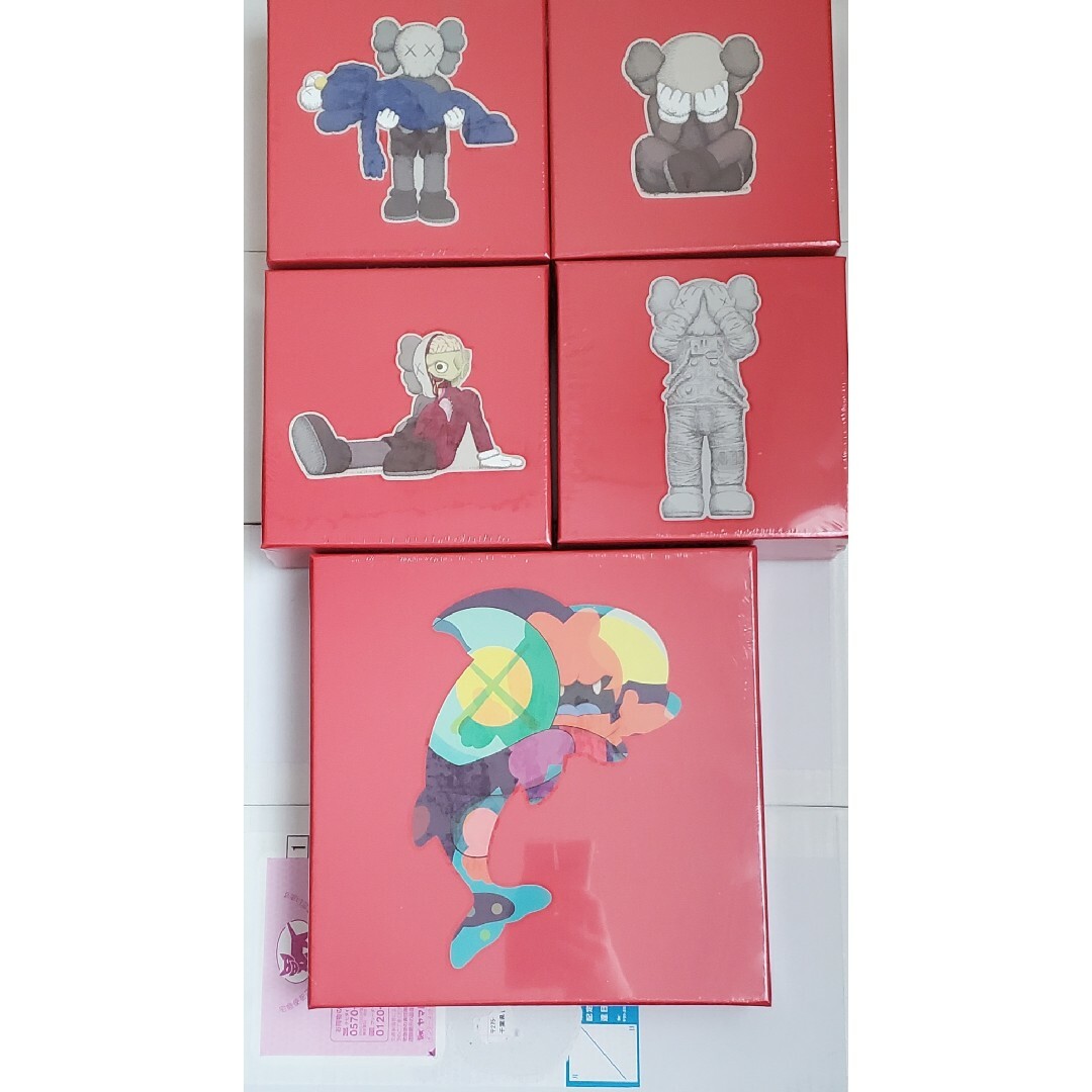 KAWS TOKYO FIRST開催記念グッズ ジグソーパズル100ピース2種 KAWS