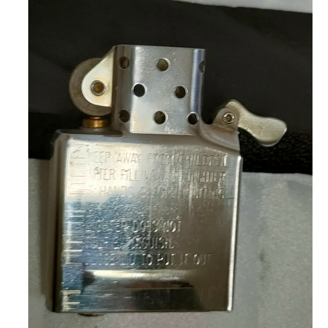 ZIPPO - 旧ボトム刻印アーマーケース Armor Zippo 数字柄I 04 2004年の