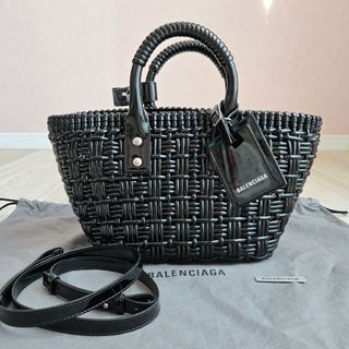 BALENCIAGA（かごバッグ/ストローバッグ）のフリマアイテム一覧