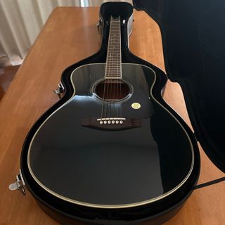 アコースティックギター (グリーン・カーキ/緑色系)のフリマアイテム一覧