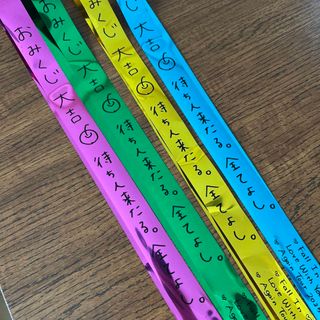 西野カナ 銀テープの通販 by あゆみ's shop｜ラクマ