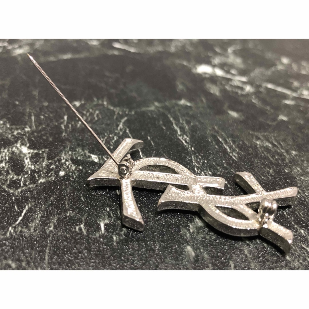 Yves Saint Laurent - 美品 イヴ サンローラン シルバー ブローチ YSL
