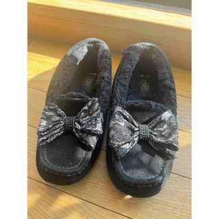 UGG（スリッポン/モカシン）のフリマアイテム一覧