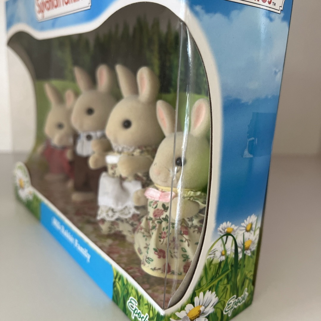 シルバニアファミリー - シルバニア みるくウサギファミリーの通販 by