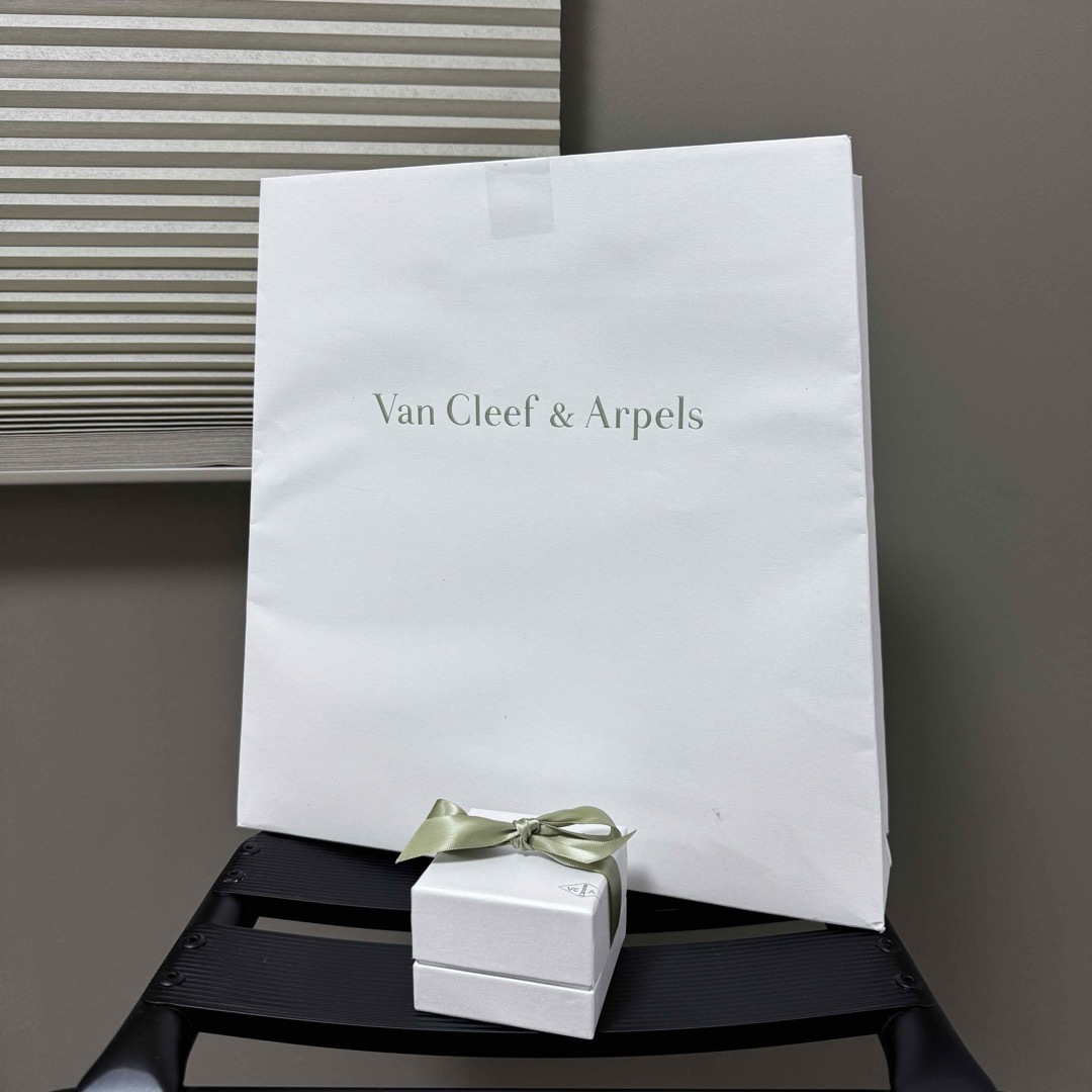 Jumさま専用 Van Cleef & Arpels ギフトボックス ギフト袋 Jumさま専用