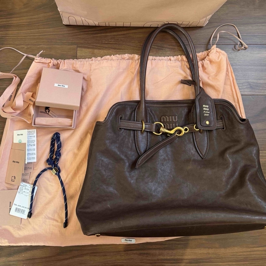 MIU MIU - miumiuトートバッグ 新作 miumiuアバンチュール の通販 by