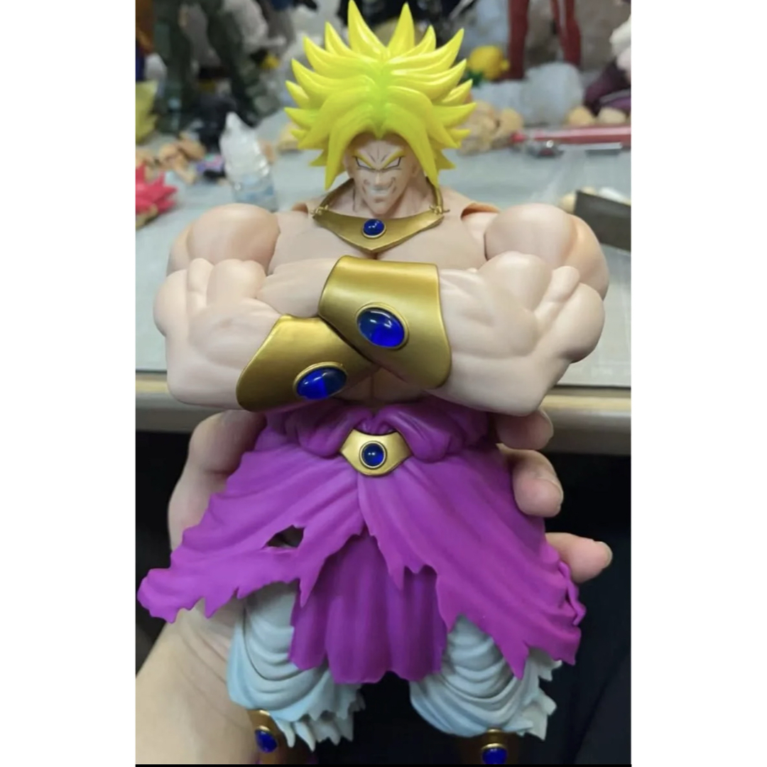 海外限定 ブロリー スーパーサイヤ人 s.h.figuarts 同サイズの通販 by