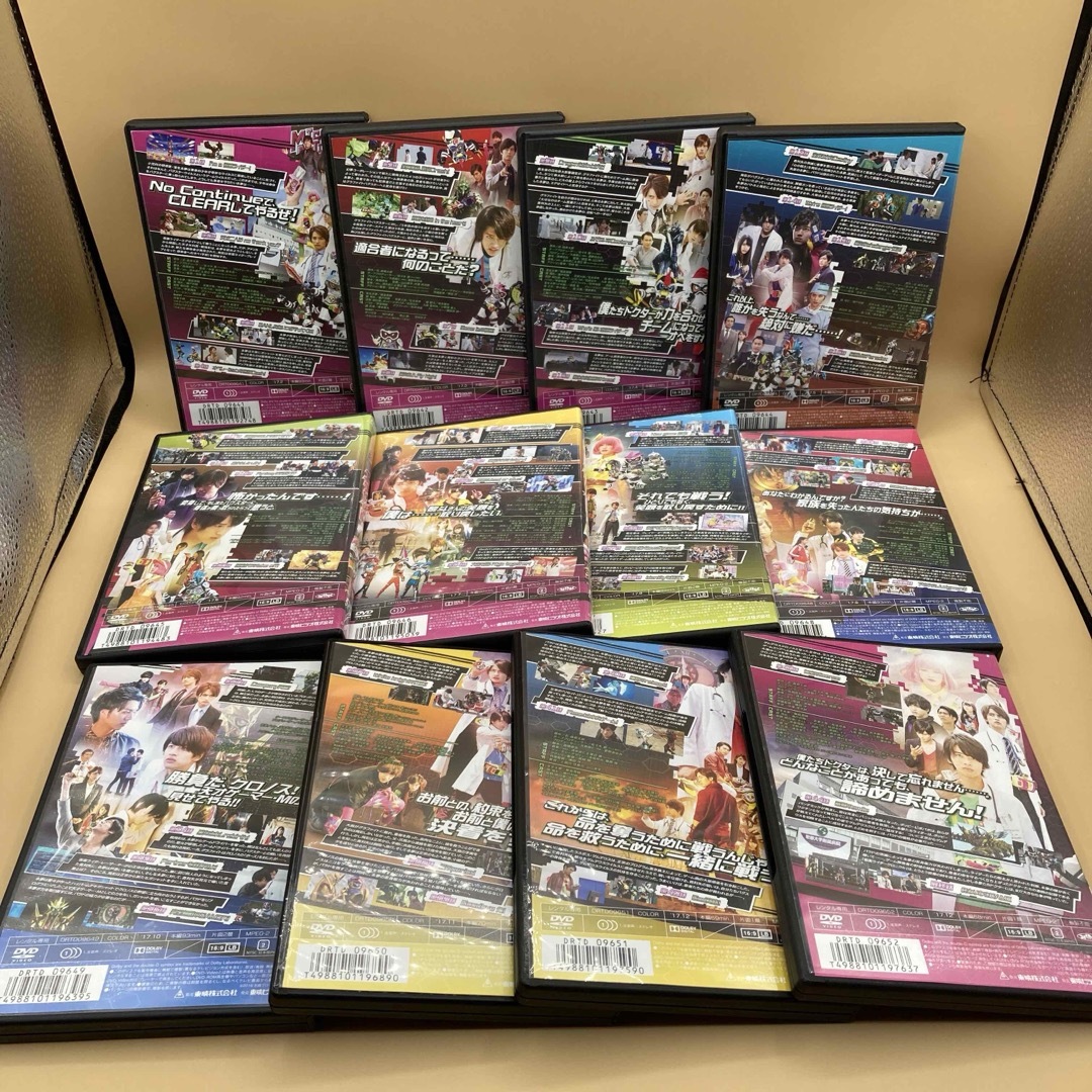 仮面ライダー エグゼイド DVD 全12巻＋5本(劇場版など)の通販 by s