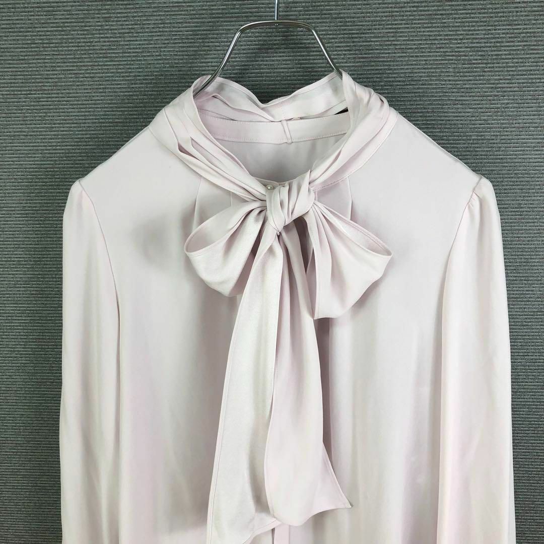 新品タグ付き ANAYI バックサテンボウタイブラウス 38 ANAYI（アナイ