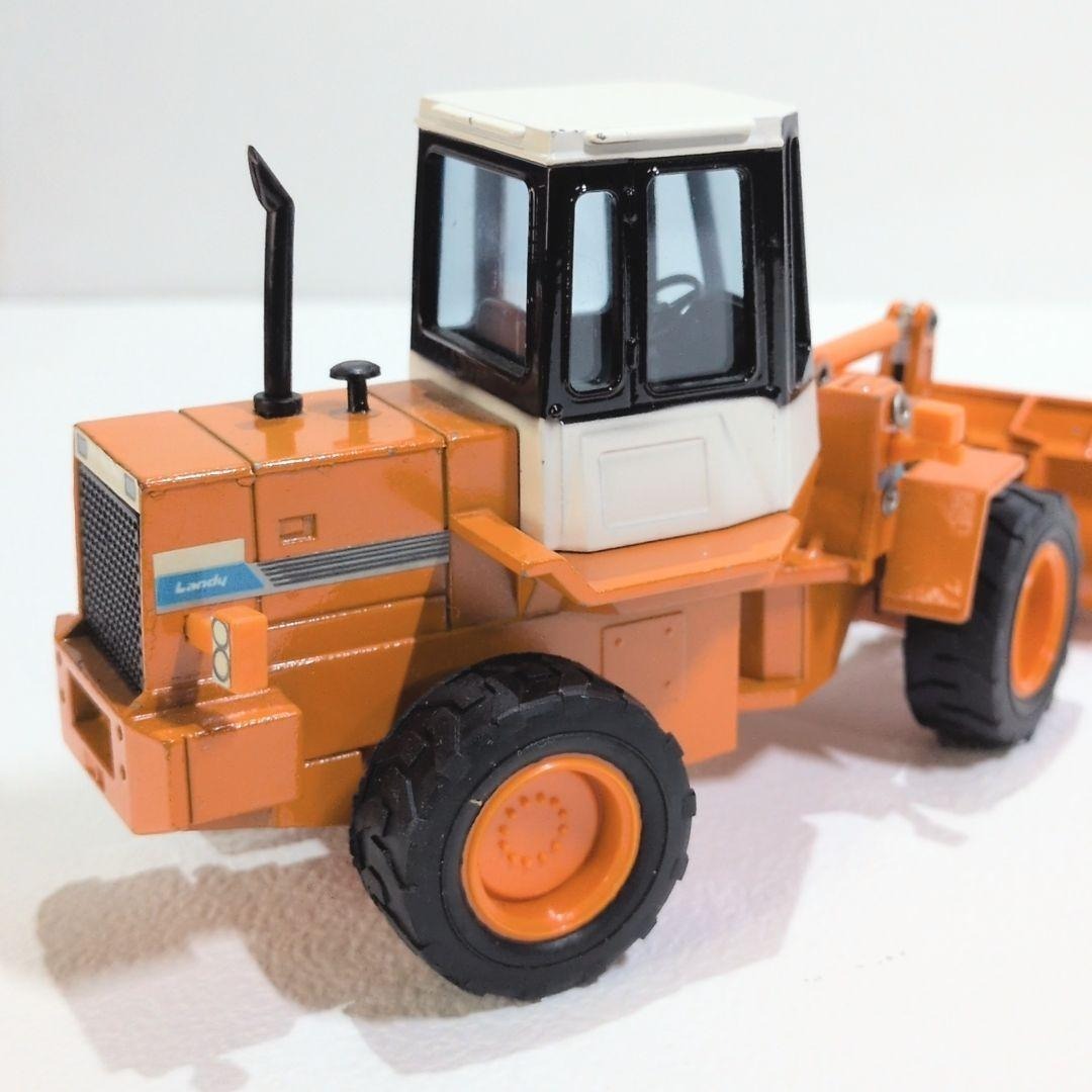 日立 - HITACHI 重機 1/40 LX70 ホイールローダー 日立建機 模型の通販