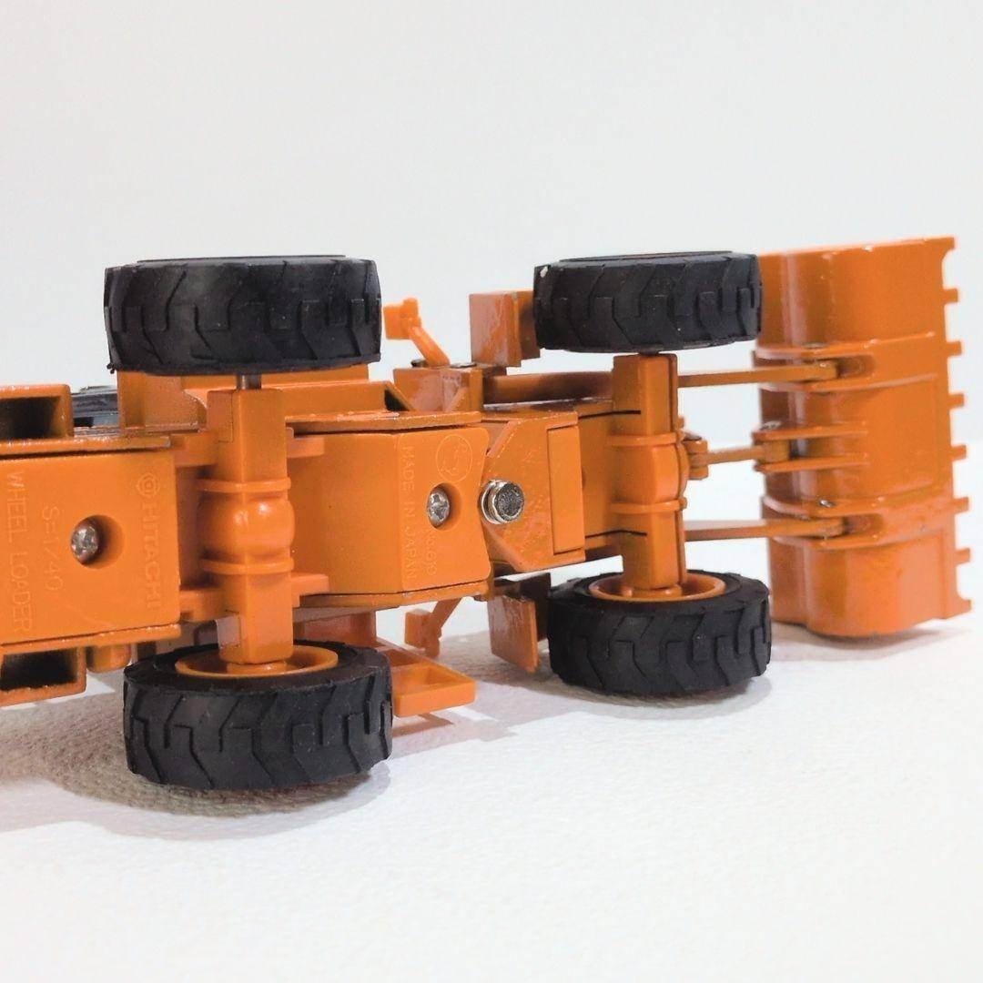 日立 - HITACHI 重機 1/40 LX70 ホイールローダー 日立建機 模型の通販