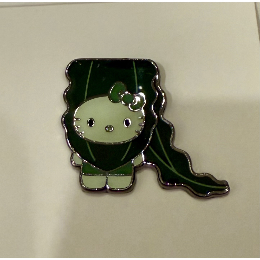 ハローキティ - 『新品』2025大阪関西万博 藻キティちゃん ピンバッジ