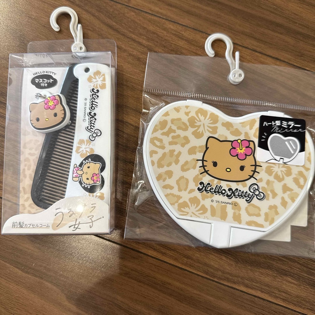 ハローキティ - ハローキティ 日焼けキティマスコット付きコーム