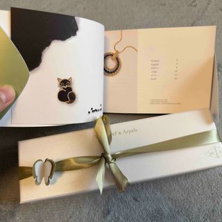 Van Cleef & Arpels（ショップ袋）のフリマアイテム一覧