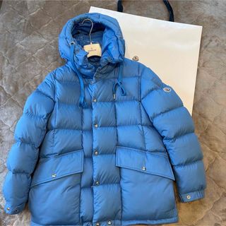 MONCLER（ダウンジャケット ・ ブルー・ネイビー/青色系）のフリマ