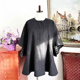 LOUIS VUITTON（ポンチョ）のフリマアイテム一覧