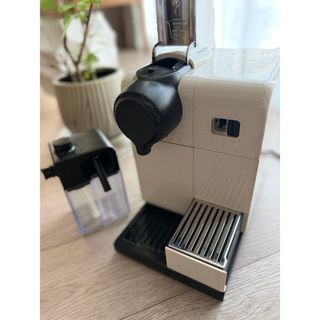 Nestle - ネスカフェドルチェグスト ジェニオアイ ホワイトの通販 by