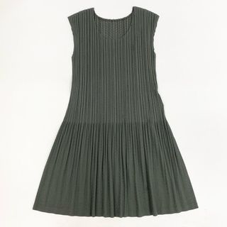 PLEATS PLEASE ISSEY MIYAKE（ワンピース）のフリマアイテム一覧
