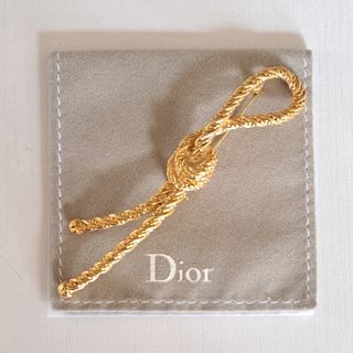Christian Dior（ブローチ/コサージュ）のフリマアイテム一覧