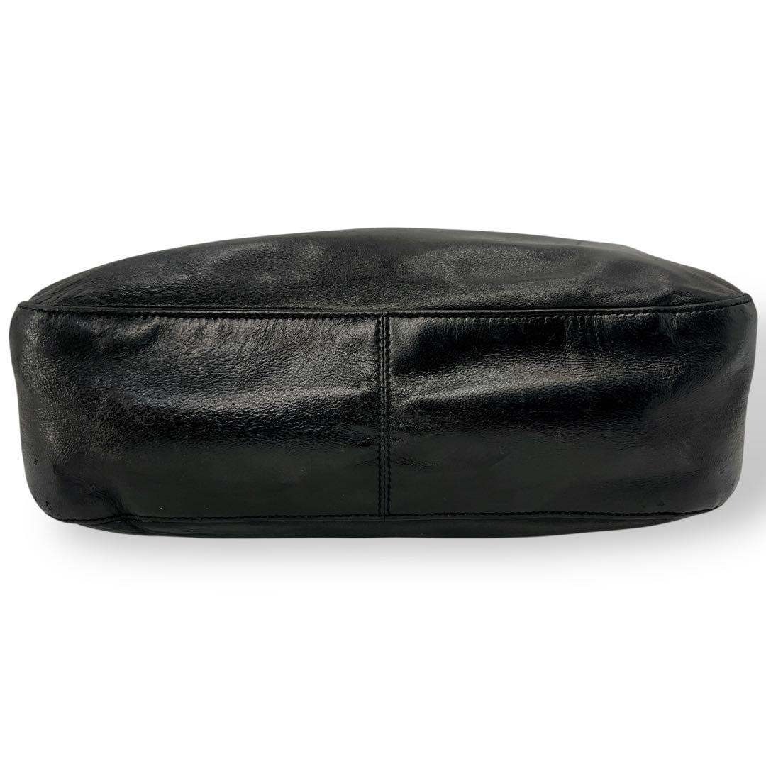 PRADA - プラダ ワンショルダーバッグ プラスチックチェーン 型押し