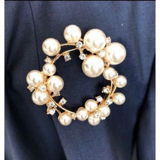 mina perhonen - ミナペルホネン wolf&flower ブローチの通販 by ユニ