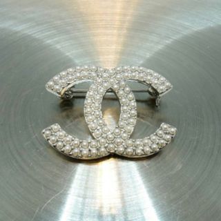 CHANEL（ブローチ/コサージュ）のフリマアイテム一覧